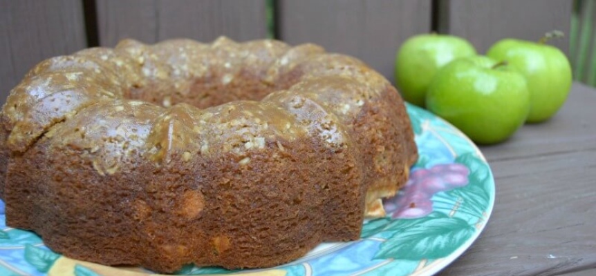 Рецепт кофейного торта с корицей и яблоками